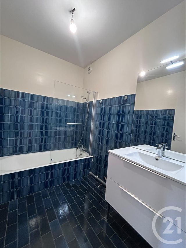 Appartement F4 à louer - 4 pièces - 85.0 m2 - RODEZ - 12 - MIDI-PYRENEES - Century 21 Foch Immobilier