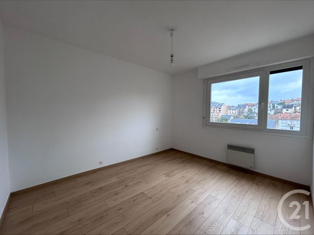 Appartement F4 à louer - 4 pièces - 85.0 m2 - RODEZ - 12 - MIDI-PYRENEES - Century 21 Foch Immobilier