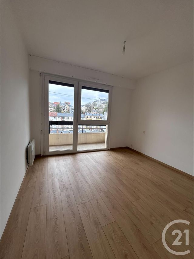 Appartement F4 à louer - 4 pièces - 85.0 m2 - RODEZ - 12 - MIDI-PYRENEES - Century 21 Foch Immobilier
