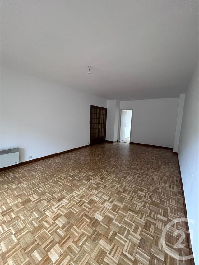 Appartement F4 à louer - 4 pièces - 85.0 m2 - RODEZ - 12 - MIDI-PYRENEES - Century 21 Foch Immobilier