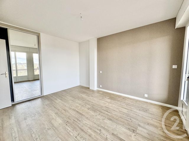 Appartement T3 à louer - 3 pièces - 75.79 m2 - RODEZ - 12 - MIDI-PYRENEES - Century 21 Foch Immobilier