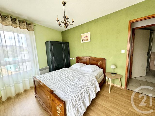 Appartement T3 à louer - 3 pièces - 74.82 m2 - RODEZ - 12 - MIDI-PYRENEES - Century 21 Foch Immobilier