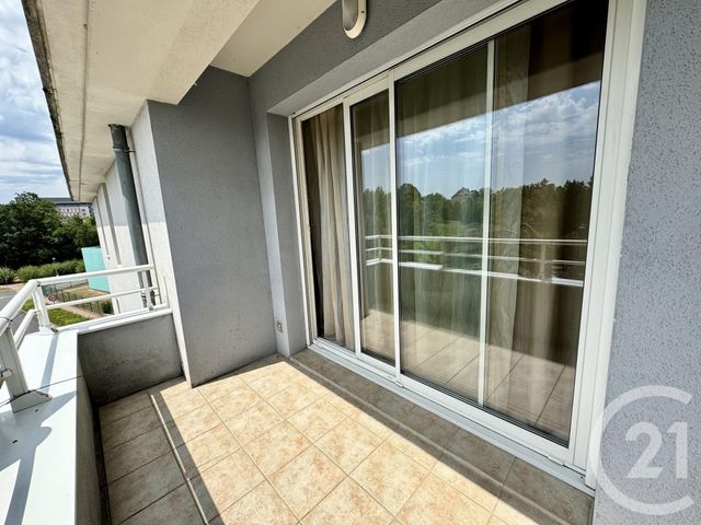 Appartement T3 à louer - 3 pièces - 74.82 m2 - RODEZ - 12 - MIDI-PYRENEES - Century 21 Foch Immobilier