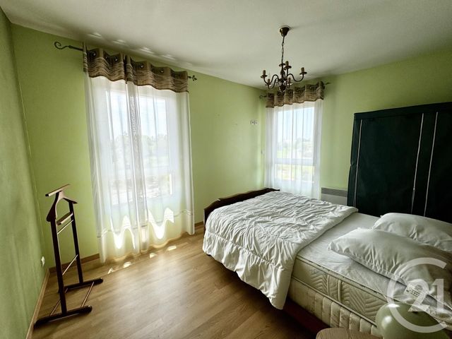 Appartement T3 à louer - 3 pièces - 74.82 m2 - RODEZ - 12 - MIDI-PYRENEES - Century 21 Foch Immobilier