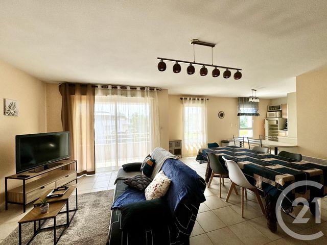 Appartement T3 à louer - 3 pièces - 74.82 m2 - RODEZ - 12 - MIDI-PYRENEES - Century 21 Foch Immobilier