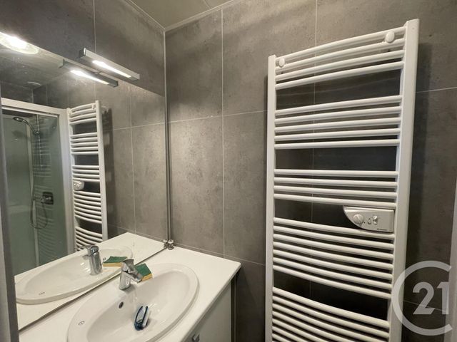 Appartement T2 à louer - 2 pièces - 39.0 m2 - RODEZ - 12 - MIDI-PYRENEES - Century 21 Foch Immobilier