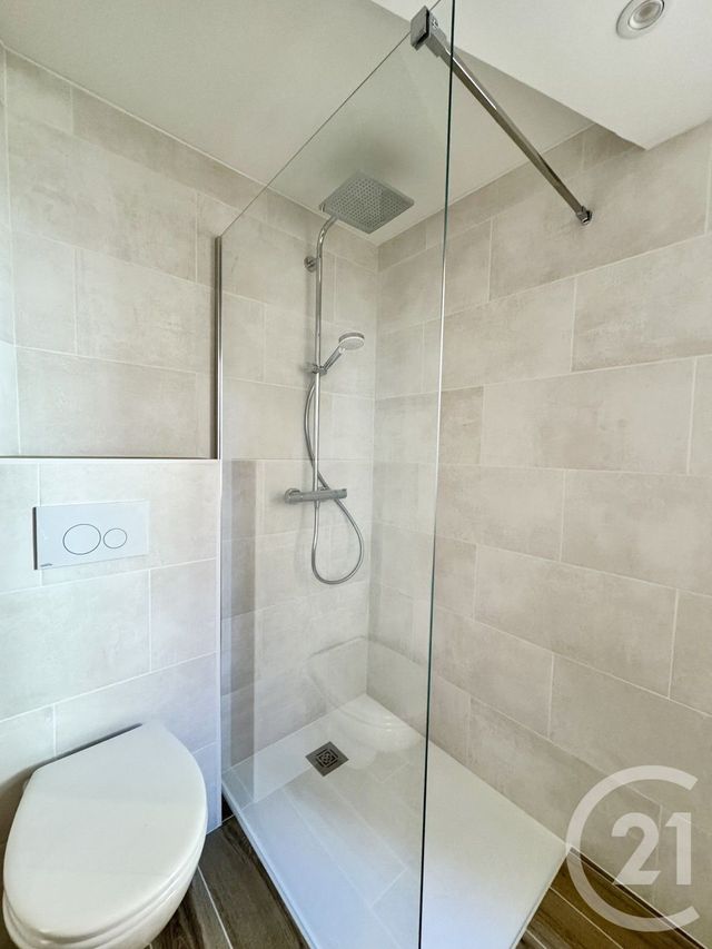 Appartement T2 à louer - 2 pièces - 55.0 m2 - RODEZ - 12 - MIDI-PYRENEES - Century 21 Foch Immobilier