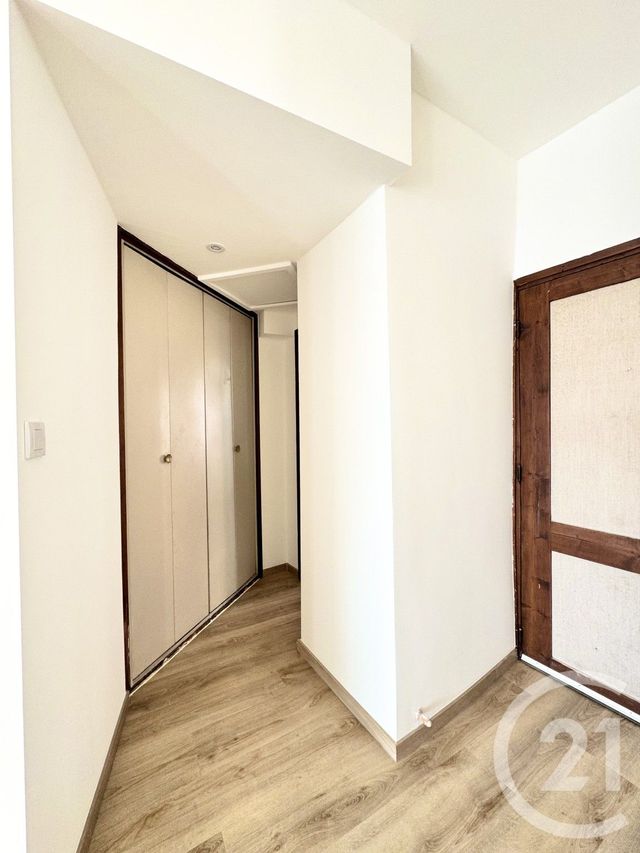 Appartement T2 à louer - 2 pièces - 55.0 m2 - RODEZ - 12 - MIDI-PYRENEES - Century 21 Foch Immobilier