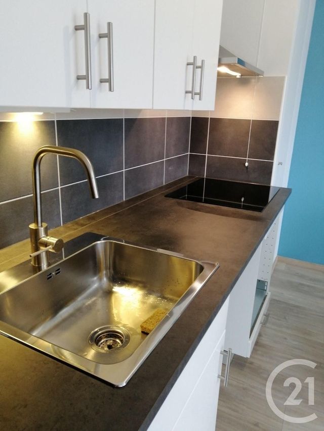 Appartement T2 à louer - 2 pièces - 42.7 m2 - ONET LE CHATEAU - 12 - MIDI-PYRENEES - Century 21 Foch Immobilier