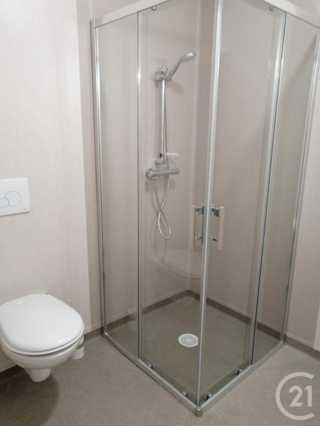 Appartement T2 à louer - 2 pièces - 42.7 m2 - ONET LE CHATEAU - 12 - MIDI-PYRENEES - Century 21 Foch Immobilier