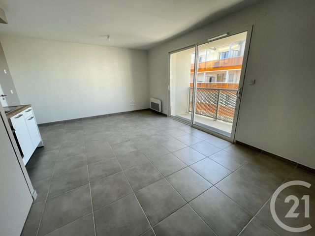 Appartement T1 à louer - 1 pièce - 31.44 m2 - RODEZ - 12 - MIDI-PYRENEES - Century 21 Foch Immobilier