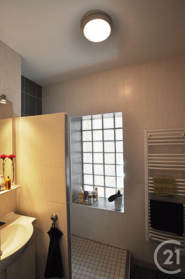 Appartement F2 à louer - 2 pièces - 39.77 m2 - RODEZ - 12 - MIDI-PYRENEES - Century 21 Foch Immobilier