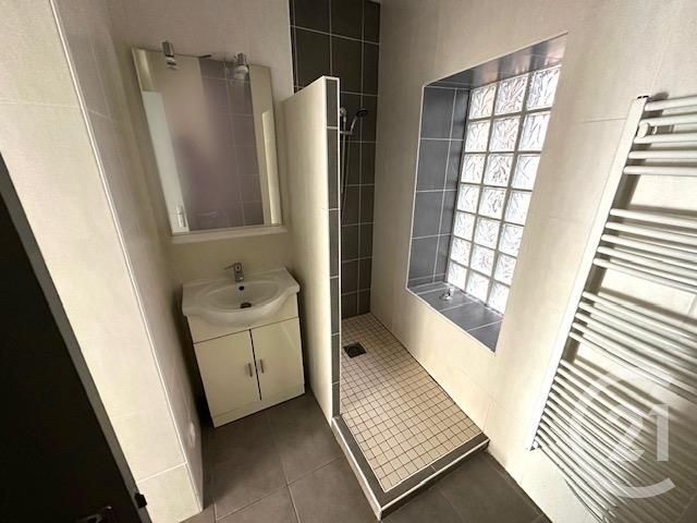 Appartement F2 à louer - 2 pièces - 39.77 m2 - RODEZ - 12 - MIDI-PYRENEES - Century 21 Foch Immobilier