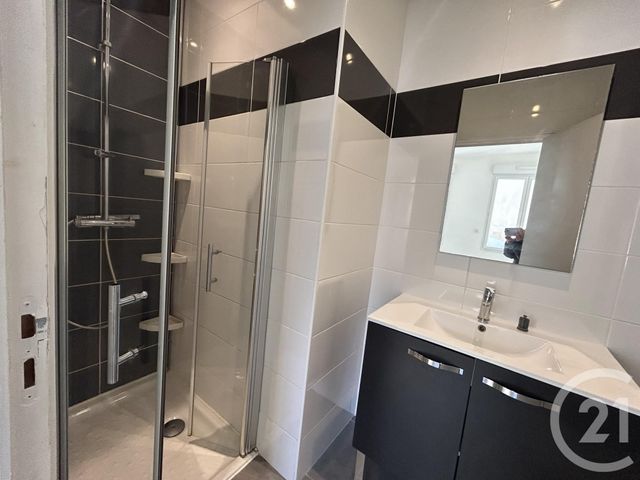 Appartement F2 à louer - 2 pièces - 44.0 m2 - RODEZ - 12 - MIDI-PYRENEES - Century 21 Foch Immobilier