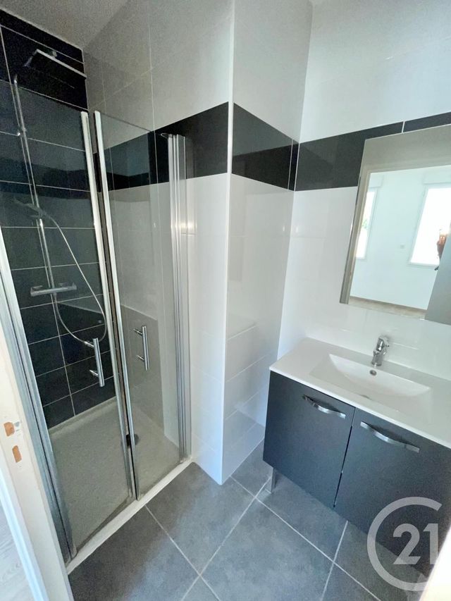 Appartement F2 à louer - 2 pièces - 44.0 m2 - RODEZ - 12 - MIDI-PYRENEES - Century 21 Foch Immobilier