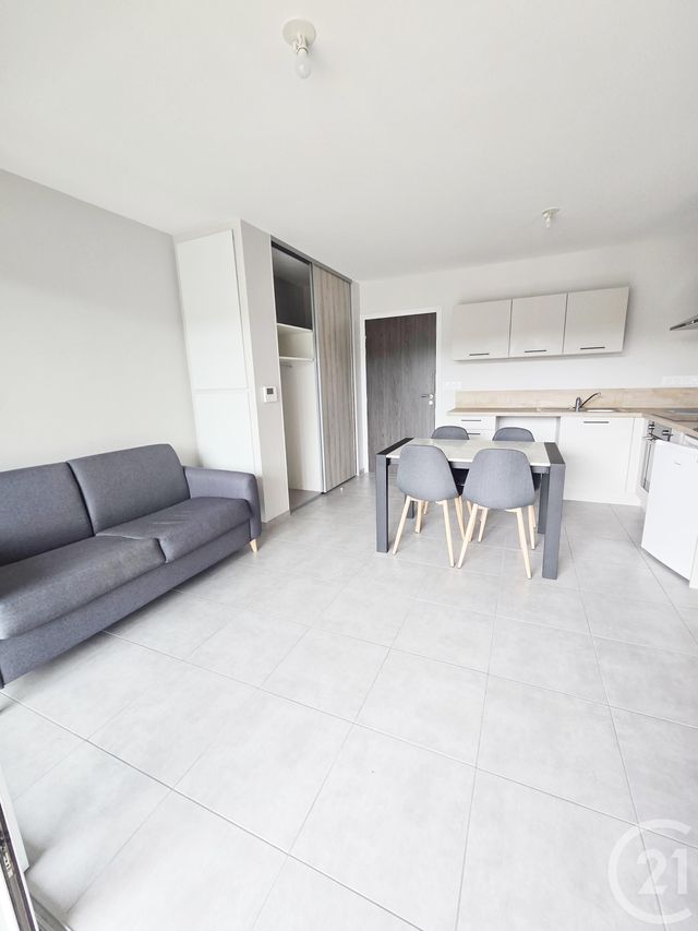 Appartement T2 à louer - 2 pièces - 35.65 m2 - RODEZ - 12 - MIDI-PYRENEES - Century 21 Foch Immobilier