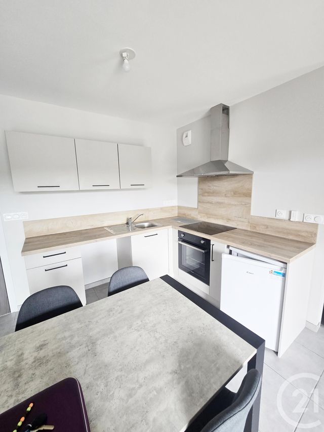 Appartement T2 à louer - 2 pièces - 35.65 m2 - RODEZ - 12 - MIDI-PYRENEES - Century 21 Foch Immobilier