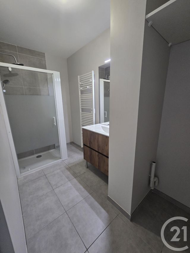 Appartement T2 à louer - 2 pièces - 35.65 m2 - RODEZ - 12 - MIDI-PYRENEES - Century 21 Foch Immobilier