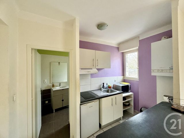 Appartement T1 à louer - 1 pièce - 28.12 m2 - RODEZ - 12 - MIDI-PYRENEES - Century 21 Foch Immobilier