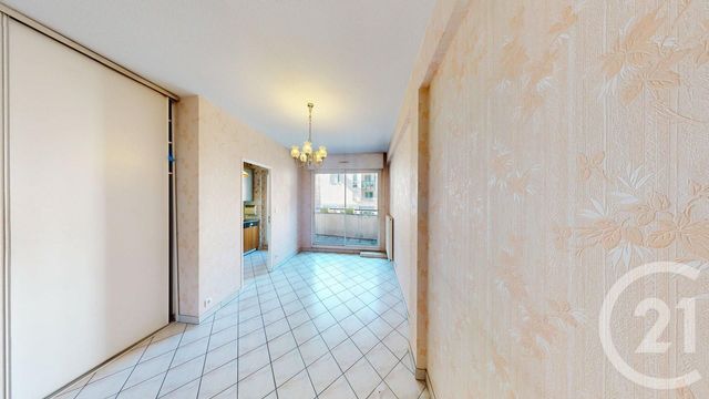 Appartement T2 à vendre - 2 pièces - 44.23 m2 - RODEZ - 12 - MIDI-PYRENEES - Century 21 Foch Immobilier