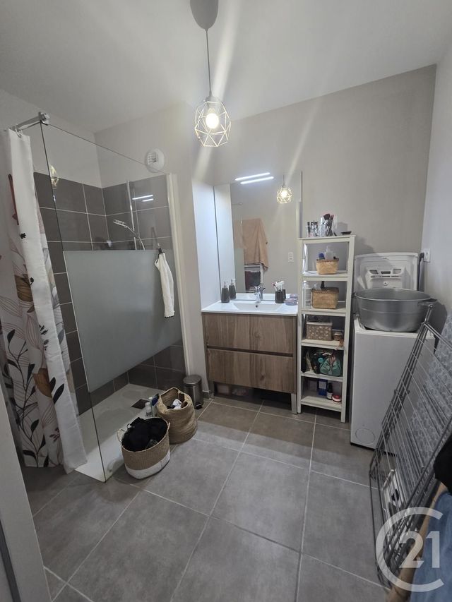 Appartement T2 à louer - 2 pièces - 50.1 m2 - RODEZ - 12 - MIDI-PYRENEES - Century 21 Foch Immobilier