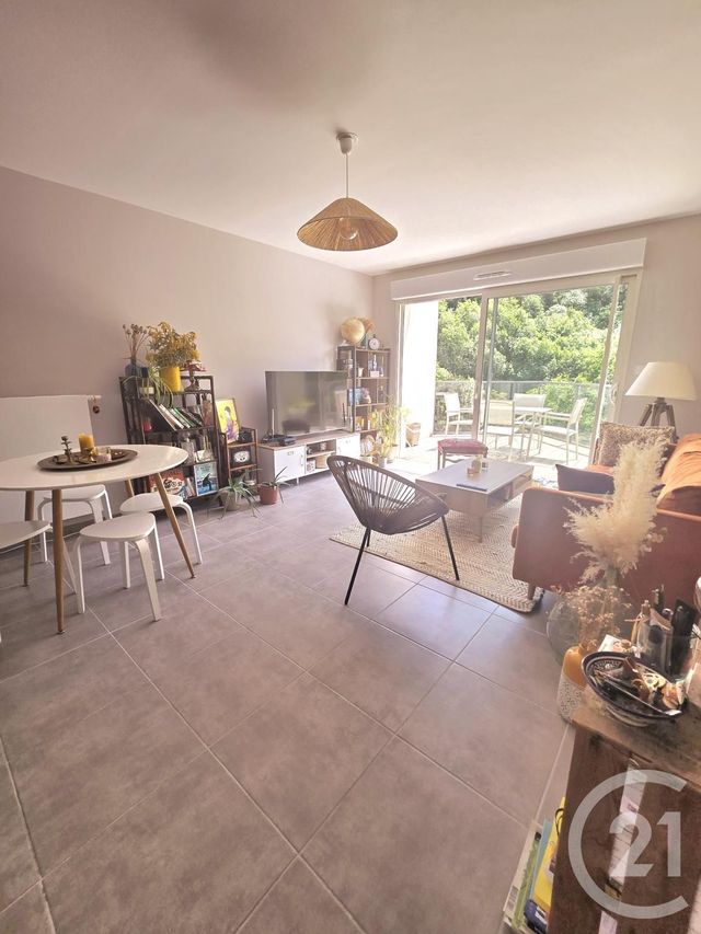 Appartement T2 à louer - 2 pièces - 50.1 m2 - RODEZ - 12 - MIDI-PYRENEES - Century 21 Foch Immobilier