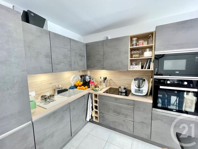 Appartement T2 à louer - 2 pièces - 50.1 m2 - RODEZ - 12 - MIDI-PYRENEES - Century 21 Foch Immobilier