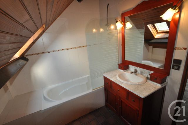 maison à louer - 7 pièces - 192.0 m2 - PONT DE SALARS - 12 - MIDI-PYRENEES - Century 21 Foch Immobilier