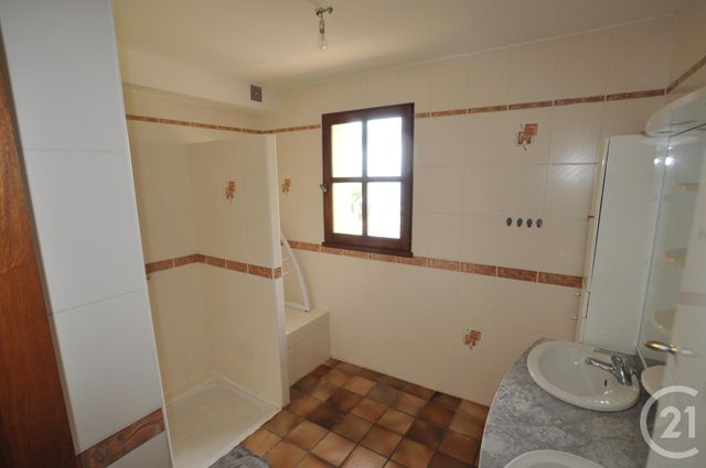 maison à louer - 7 pièces - 192.0 m2 - PONT DE SALARS - 12 - MIDI-PYRENEES - Century 21 Foch Immobilier