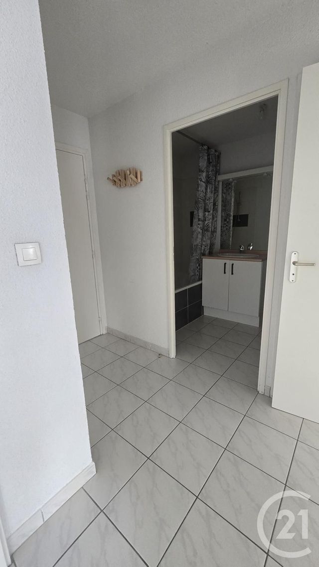 Appartement F2 à louer - 2 pièces - 45.36 m2 - RODEZ - 12 - MIDI-PYRENEES - Century 21 Foch Immobilier