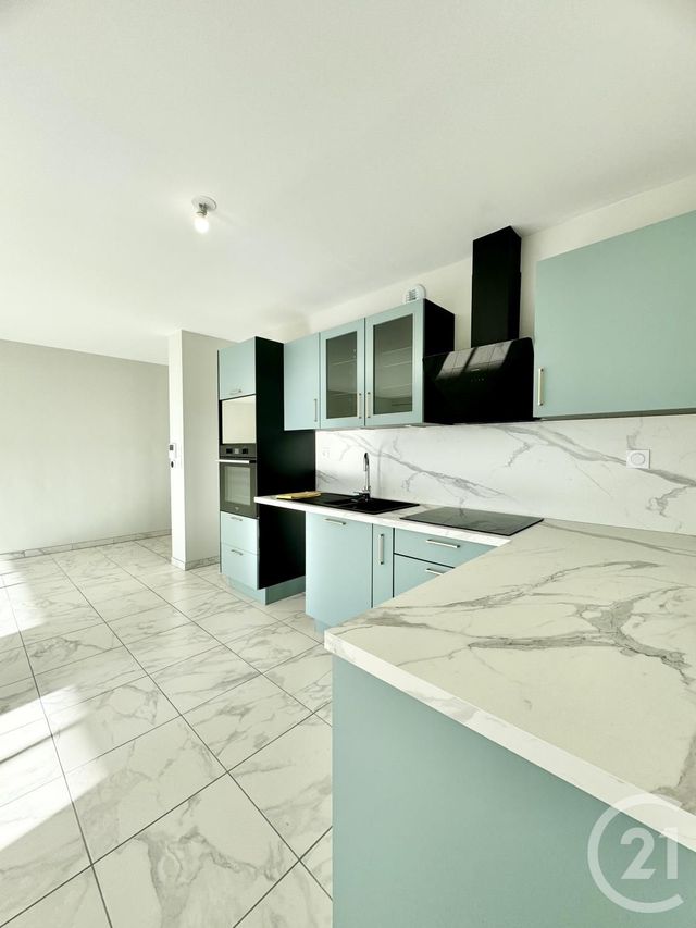 Appartement T4 à louer - 4 pièces - 81.8 m2 - OLEMPS - 12 - MIDI-PYRENEES - Century 21 Foch Immobilier
