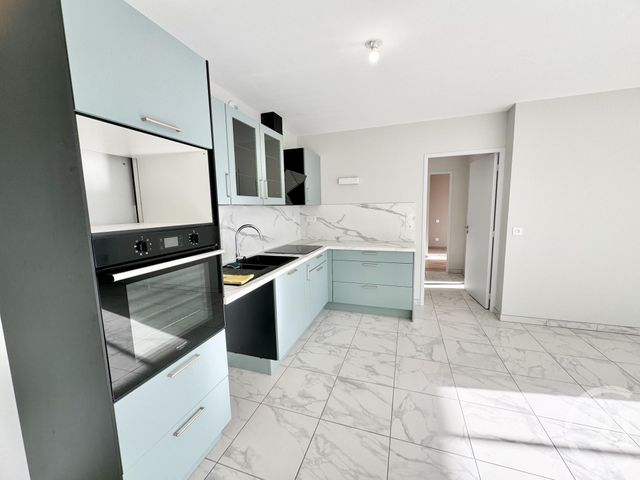 Appartement T4 à louer - 4 pièces - 81.8 m2 - OLEMPS - 12 - MIDI-PYRENEES - Century 21 Foch Immobilier