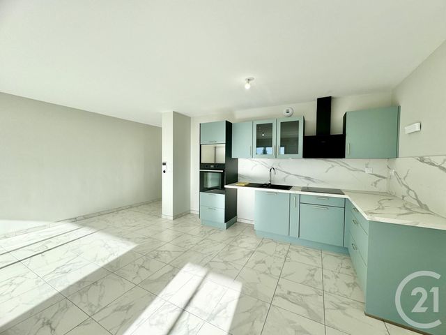 Appartement T4 à louer - 4 pièces - 81.8 m2 - OLEMPS - 12 - MIDI-PYRENEES - Century 21 Foch Immobilier