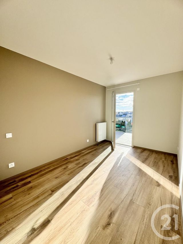 Appartement T4 à louer - 4 pièces - 81.8 m2 - OLEMPS - 12 - MIDI-PYRENEES - Century 21 Foch Immobilier
