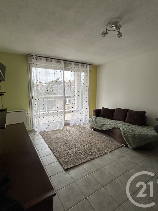 Appartement T1 à louer - 2 pièces - 35.59 m2 - LE MONASTERE - 12 - MIDI-PYRENEES - Century 21 Foch Immobilier