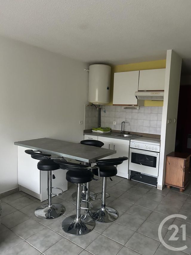Appartement T1 à louer - 2 pièces - 35.59 m2 - LE MONASTERE - 12 - MIDI-PYRENEES - Century 21 Foch Immobilier