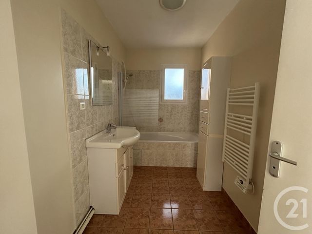 Appartement F2 à louer - 2 pièces - 50.24 m2 - ONET LE CHATEAU - 12 - MIDI-PYRENEES - Century 21 Foch Immobilier