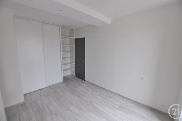 Appartement T2 à louer - 2 pièces - 40.65 m2 - RODEZ - 12 - MIDI-PYRENEES - Century 21 Foch Immobilier