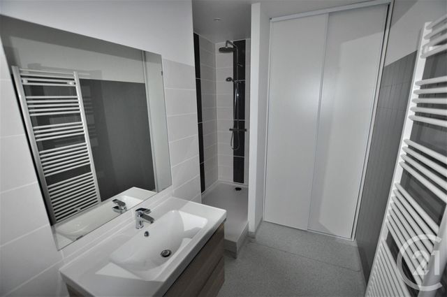 Appartement T2 à louer - 2 pièces - 40.65 m2 - RODEZ - 12 - MIDI-PYRENEES - Century 21 Foch Immobilier