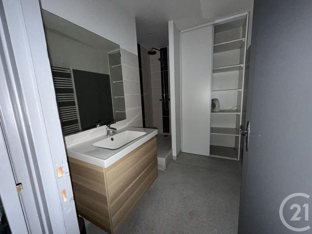 Appartement T2 à louer - 2 pièces - 40.65 m2 - RODEZ - 12 - MIDI-PYRENEES - Century 21 Foch Immobilier