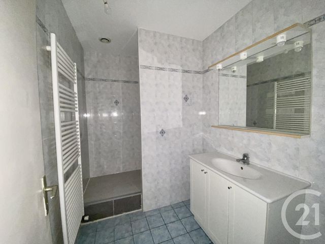 Appartement F2 à louer - 2 pièces - 50.38 m2 - RODEZ - 12 - MIDI-PYRENEES - Century 21 Foch Immobilier