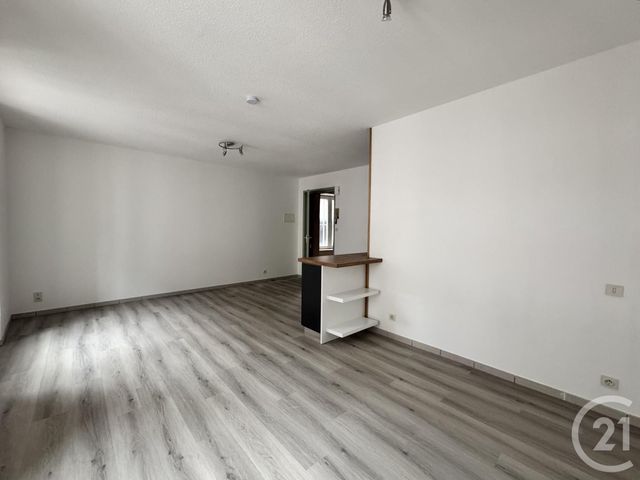 Appartement Studio à louer - 1 pièce - 28.48 m2 - RODEZ - 12 - MIDI-PYRENEES - Century 21 Foch Immobilier
