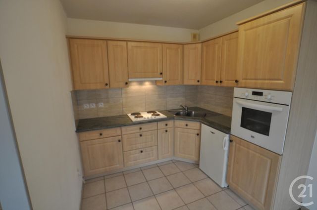 Appartement F3 à louer - 3 pièces - 67.3 m2 - OLEMPS - 12 - MIDI-PYRENEES - Century 21 Foch Immobilier