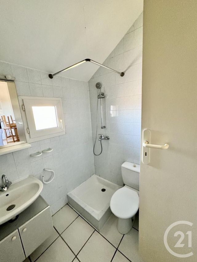 Appartement Studio à louer - 1 pièce - 27.0 m2 - RODEZ - 12 - MIDI-PYRENEES - Century 21 Foch Immobilier