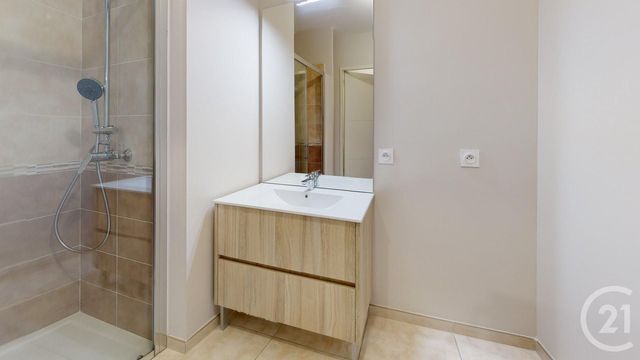 Appartement F2 à louer - 2 pièces - 43.17 m2 - RODEZ - 12 - MIDI-PYRENEES - Century 21 Foch Immobilier