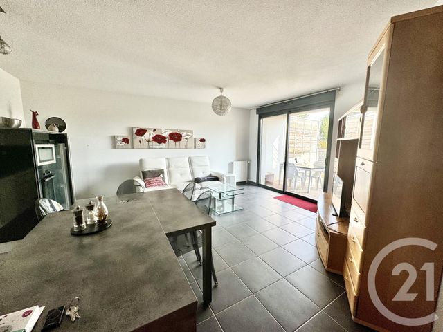 Appartement T3 à louer - 3 pièces - 63.73 m2 - ONET LE CHATEAU - 12 - MIDI-PYRENEES - Century 21 Foch Immobilier
