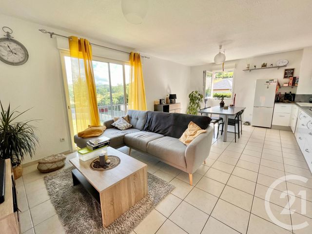 Appartement F3 à louer - 3 pièces - 67.28 m2 - ST CHRISTOPHE VALLON - 12 - MIDI-PYRENEES - Century 21 Foch Immobilier
