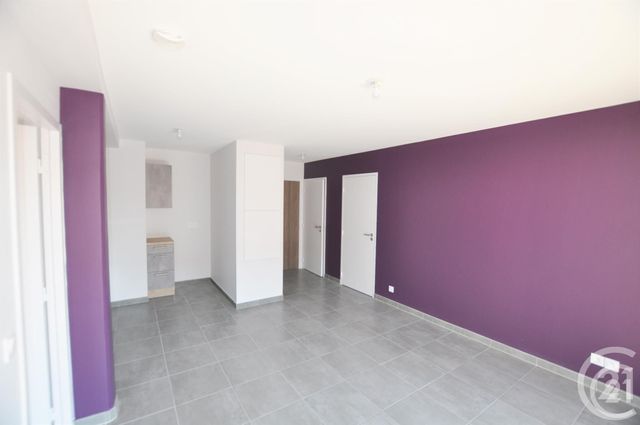 Appartement F2 à louer - 2 pièces - 46.4 m2 - LUC LA PRIMAUBE - 12 - MIDI-PYRENEES - Century 21 Foch Immobilier