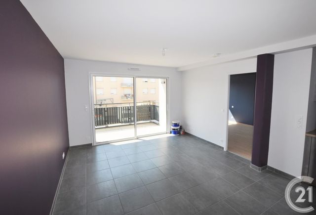 Appartement F2 à louer - 2 pièces - 46.4 m2 - LUC LA PRIMAUBE - 12 - MIDI-PYRENEES - Century 21 Foch Immobilier