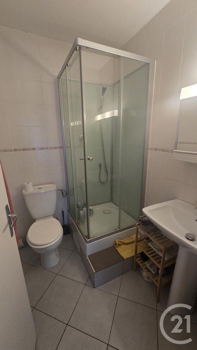 Appartement à louer - 2 pièces - 31.04 m2 - RODEZ - 12 - MIDI-PYRENEES - Century 21 Foch Immobilier